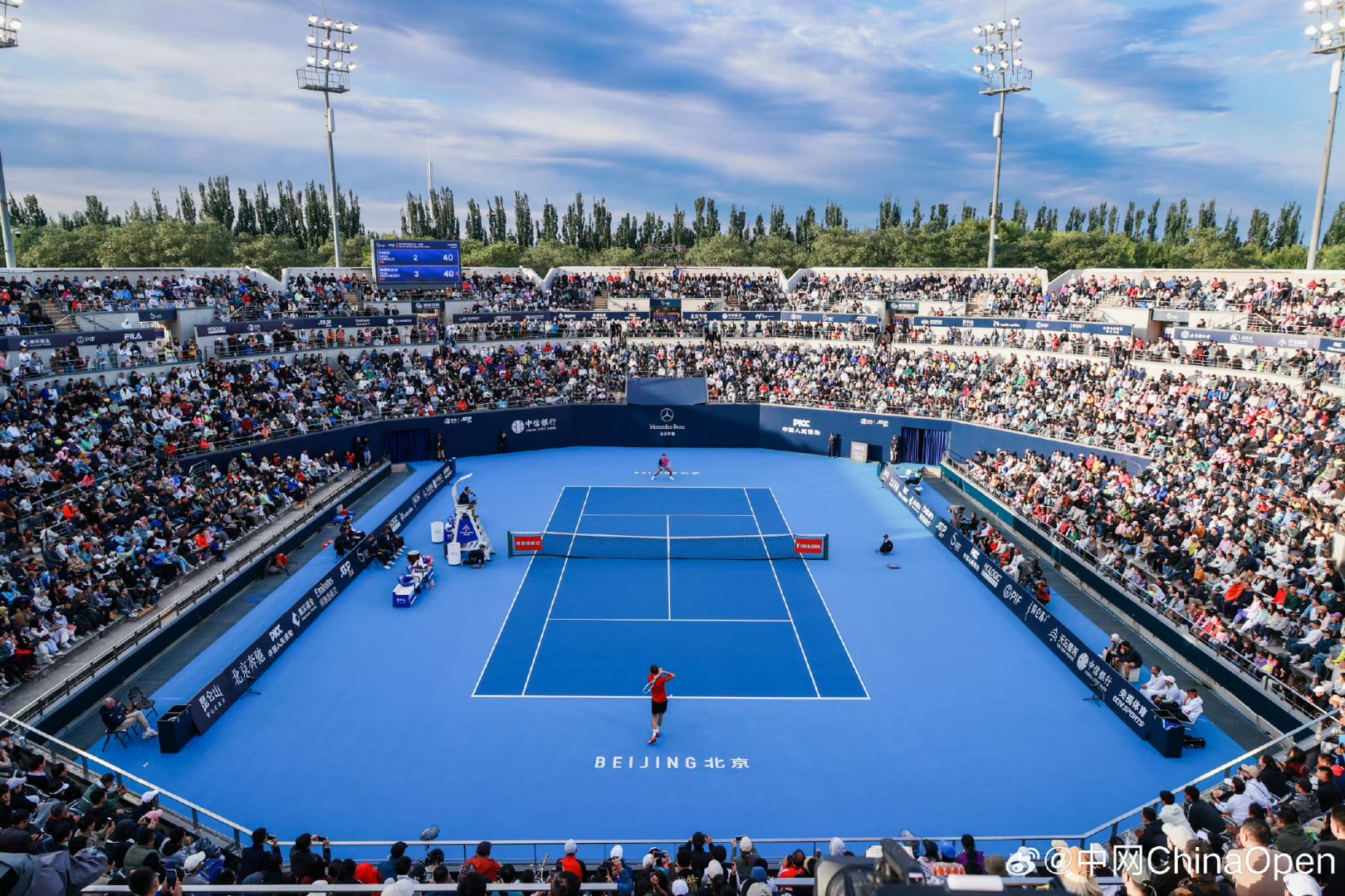 年终总决赛绝杀法网，梅德韦杰夫统治全场