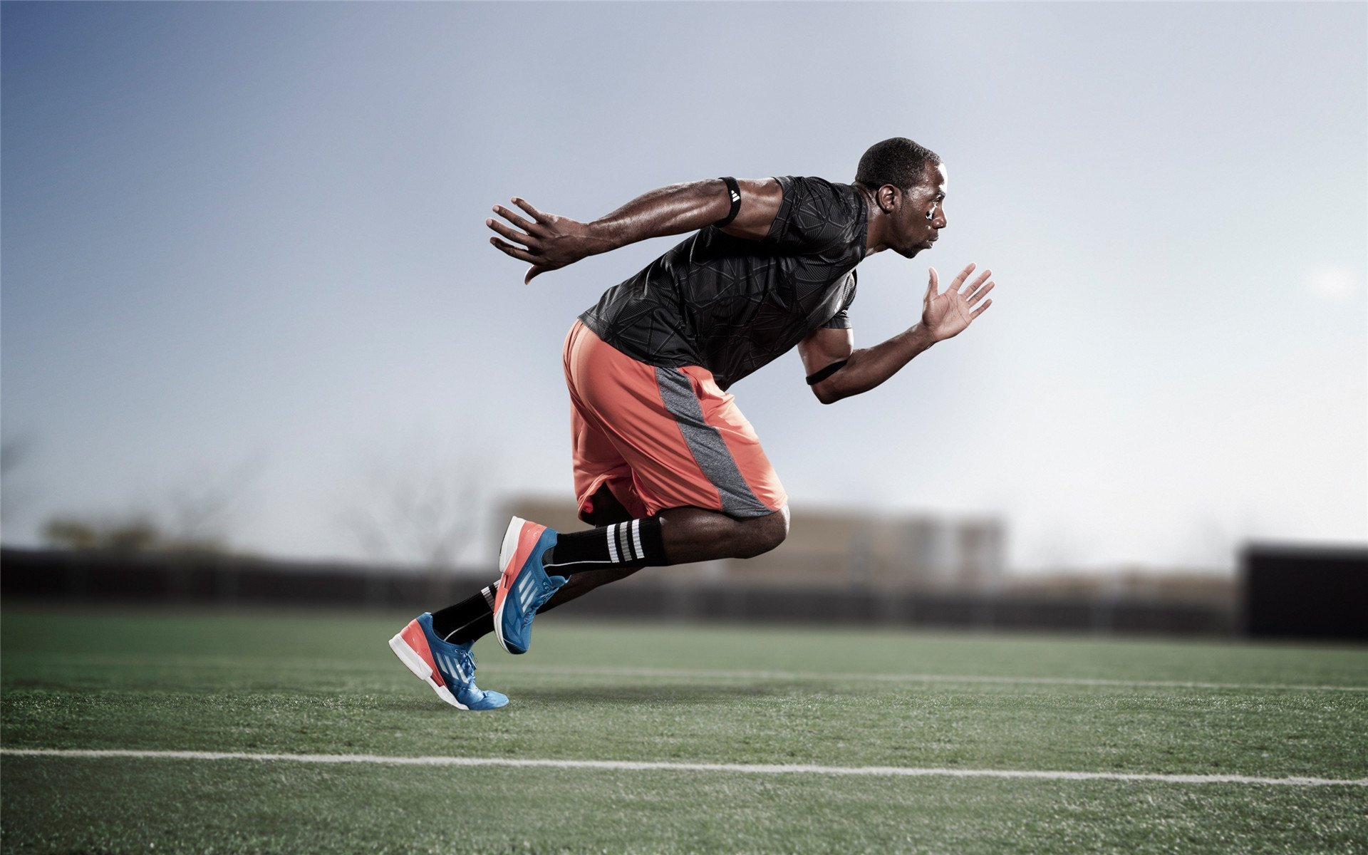 街道上的硬仗，F1奇才如何以活塞战术锁定胜局